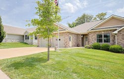 2004 Fountain Creek Drive, St Joseph, MO 64504