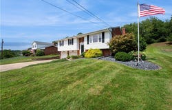 949 Rolling Meadows Dr, Unity  Twp, PA 15601