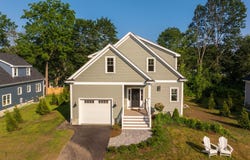 10 Gillis Drive, Kittery, ME 03904