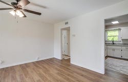 1220 S Brazos Street, Weatherford, TX 76086