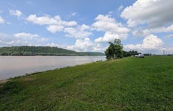 58 Paradise Pointe, Milton, KY 40045
