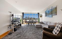 1550 E Royall Pl, Milwaukee, WI 53202
