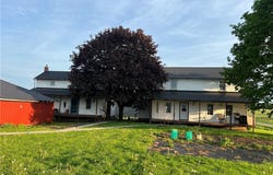 7376 S Honeytown Road, Fredericksburg, OH 44627