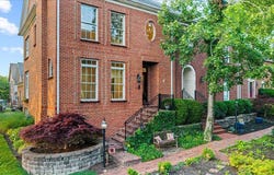 228 Chippendale Circle, Lexington, KY 40517
