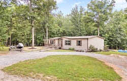 1034 Lookout CT, Huddleston, VA 24104