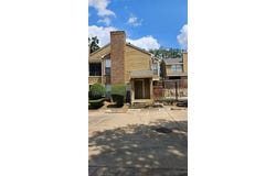 2117 Park Willow Lane, Arlington, TX 76011