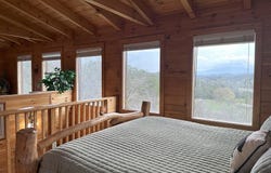 3301 Kestrel Way, Pigeon Forge, TN 37863
