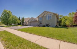 822 Emerson Avenue N, Montrose, MN 55363