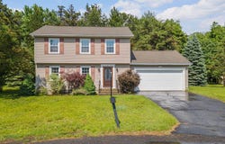 3 Oaks Court, Albany, NY 12203