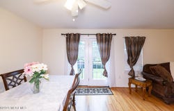 17 Heritage Court, Ewing, NJ 08628