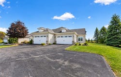 105 Star Gaze Circle, Fayetteville, NY 13066