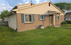 20041 Village Green Court, Brownstown, MI 48183
