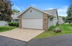 N166w19555 Ravens Way, Jackson, WI 53037