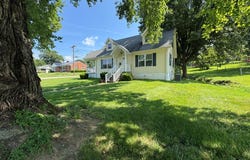 294 West Water Street, Flemingsburg, KY 41041