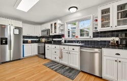 8395 P.5 RD, Gladstone, MI 49837
