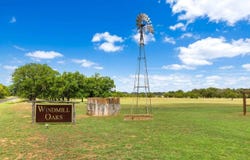 204  Windmill Oaks Avenue, Fredericksburg, TX 78624