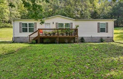 112 Austin Hollow Rd, Pleasant Shade, TN 37145