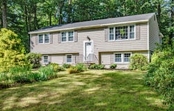 22 Colonial Drive, Kennebunk, ME 04043