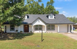 119 N Willow Street, Mansfield, TX 76063