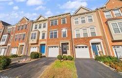 584 EDMONTON Terrace NE, LEESBURG, VA 20176