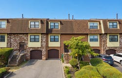 3003 N Oaks Boulevard N, North Brunswick, NJ 08902