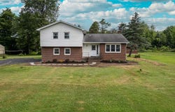 5157 Orangeport Road, Clay, NY 13029