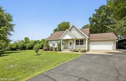 1105 Eden Avenue, Webb City, MO 64870