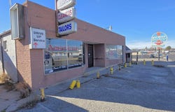 2107 E LINCOLNWAY, Cheyenne, WY 82001