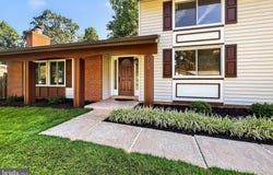223 W MEADOWLAND LANE, STERLING, VA 20164