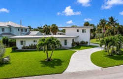 2812 NE 27th Street, Lighthouse Point, FL 33064