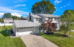 1933 Bruce Lane, Grand Island, NY 14072