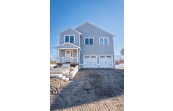 563 Whittenton St, Taunton, MA 02780