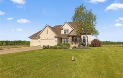 11840 Honeye Avenue N, Grant, MN 55082
