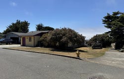 30388 HILLSIDE TER, Gold Beach, OR 97444