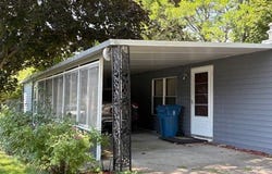 2912 Nightingale St, Rochester Hills, MI 48309