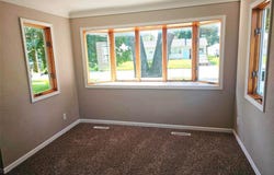109 E Willman, Hiawatha, IA 52233