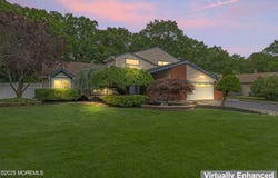 28 Sugarbush Road, Howell, NJ 07731