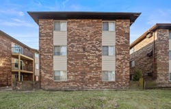 3061 BERNICE Road, Lansing, IL 60438