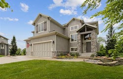 17817 Grandview Street, Overland Park, KS 66013