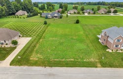 6076 Bluegrass Road, Kokomo, IN 46901