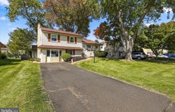 405 GOODWIN Road, HATBORO, PA 19040