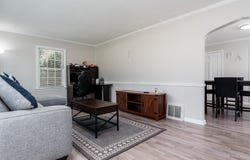 3327 Broadway, ROCKFORD, IL 61108