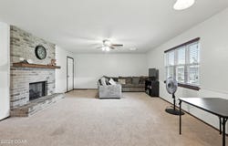 1901 Laura Lane, Joplin, MO 64801