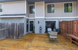 1210 Trailwood N, Hopkins, MN 55343