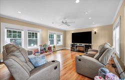 32 Franklin Road, Cromwell, CT 06416