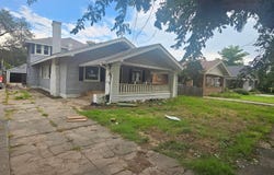 1919 S HARRISON Street, Amarillo, TX 79109-2620