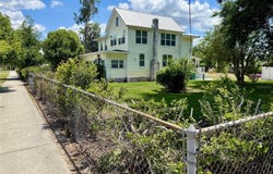 708 E LEMON AVENUE, EUSTIS, FL 32726