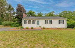132 Oak Ridge Dr, Ayer, MA 01432