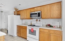 129 Phillip Mills Drive, Teachey, NC 28464
