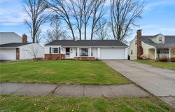 337 University Avenue, Elyria, OH 44035